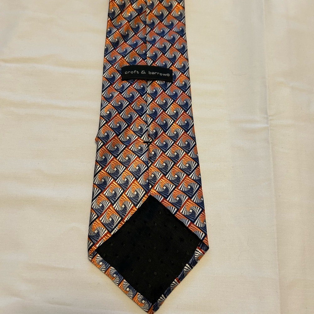 Croft & Barrow Geometric Orange and Blue Tie